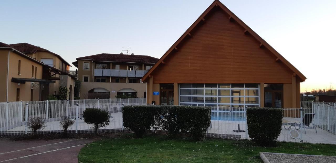 Charmant Logement Avec Piscine Bergerac Ngoại thất bức ảnh