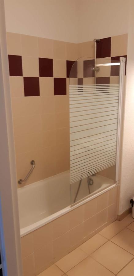 Charmant Logement Avec Piscine Bergerac Ngoại thất bức ảnh